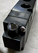 Load image into Gallery viewer, PARKER SCHRADER BELLOWS B592000XXC SOLENOID VALVE 3/8&quot;D. AIR 3P 146PSI MAX *FSHP
