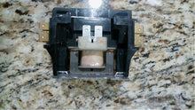 Load image into Gallery viewer, TYCO ELECTRONICS 12-2469-02 SINGLE POLE CONTACTOR &amp; CONTACT - FREE SHIPPING
