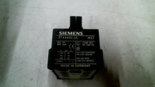 Load image into Gallery viewer, SIEMENS 3TX4440-2A AUXILIARY SWITCH BLOCK W/SCREWS 10A 240V -FREE SHIPPING
