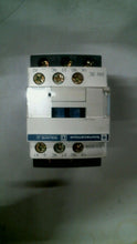 Load image into Gallery viewer, TELEMECANIQUE LC1-D09BD CONTACTOR 25A 3P 24VDC 3PH -FREE SHIPPING
