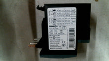 Load image into Gallery viewer, SIEMENS 3RU2116-1CB0 OVERLOAD RELAY 5A 50HZ 1NO-1NC -FREE SHIPPING

