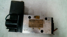 Load image into Gallery viewer, PARKER 422CA011D53 VALVE 1/4" SINGLE SOLENOID -FREE SHIPPING
