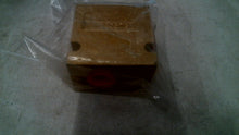 Load image into Gallery viewer, EATON VICKERS 20057A SOLENOID VALVE BLOCK 2 WAY -FREE SHIPPING
