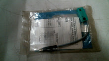 Load image into Gallery viewer, PHD INC 53629-2 REED SWITCH MAGNETIC MALE 3 PIN -FREE SHIPPING
