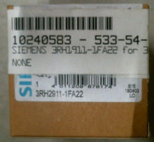Load image into Gallery viewer, SIEMENS 3RH2911-1FA22 AUXILIARY CONTACT BLOCK 4P 10A 240V -FREE SHIPPING
