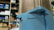 Load image into Gallery viewer, SUPERIOR ELECTRIC SLOSYN SS221G36   Synchronous Stepping Motor free shipping
