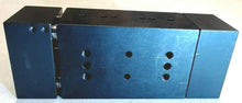 Load image into Gallery viewer, PARKER SCHRADER BELLOWS P5G-HPW-375M-2-NS-V WIDE BODY GRIPPER *FREE SHIPPING*

