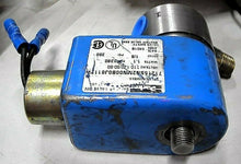 Load image into Gallery viewer, PARKER 71215SN2MN00N0B0112W SKINNER VALVE SOLENOID VALVE *FREE SHIPPING*
