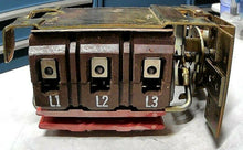 Load image into Gallery viewer, SQUARE D 9422 TYPE RC-3 SER A DISCONNECT SWITCH *FREE SHIPPING*
