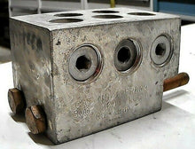 Load image into Gallery viewer, SIEMENS ITE SIEMENS TC5R600 BREAKER PD/RD CU BODY LUG 5W 600KCMIL *FREE SHIPPING
