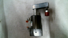 Load image into Gallery viewer, NUMATICS SC032A16EX PNEUMATIC 25MM CLOCKWISE POWER CLAMP 1/8"NPT -FREE SHIPPING
