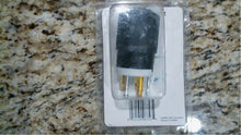 Load image into Gallery viewer, HUBBELL 154518 20A 125V STRAIGHT BLADE MALE PLUG - FREE SHIPPING
