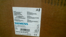 Load image into Gallery viewer, SIEMENS 3NP53 60-0CA10 FUSE SWITCH DISCONNECTOR -FREE SHIPPING
