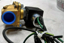 Load image into Gallery viewer, PARKER SCHRADER BELLOWS 12F23C2148ACF4C01 0.75" NC COMPLETE 2WAY SOL VALVE *FS*

