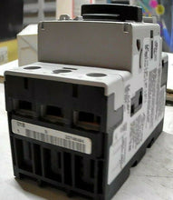 Load image into Gallery viewer, AB ROCKWELL 140M-C2E-B63 SER C BREAKER MOTOR PROTECTION 4-6.3A 600VDC 3P *FRSHIP
