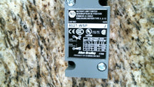 Load image into Gallery viewer, ALLEN BRADLEY 802T-WSP OILTIGHT LIMIT SWITCH SER.J -FREE SHIPPING
