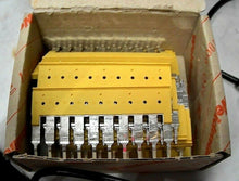 Load image into Gallery viewer, WEIDMULLER 1609030000 ZQV 4/10 GE JUMPER/BUSBAR MOD TERM 10 POS QTY 20 *FREE SHP
