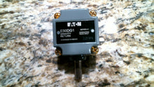 Load image into Gallery viewer, EATON E50DG1 GRAVITY RETURN SWITCH SER.A1 -FREE SHIPPING
