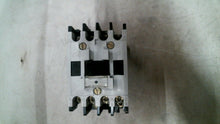 Load image into Gallery viewer, ALLEN BRADLEY 100-A09ND3 CONTACTOR SER.B 9A 600V -FREE SHIPPING
