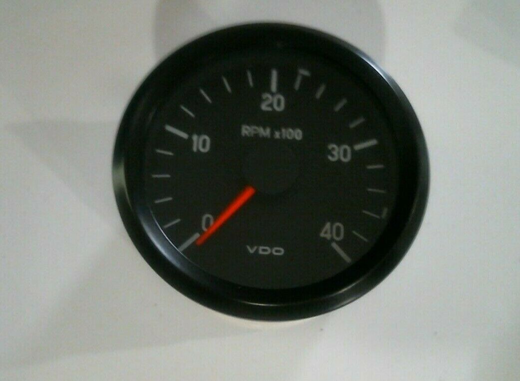 SIEMENS CONTINENTAL AUTOMOTIVE R0031493 TACHOMETER ASSEMBLY 24V -FREE SHIPPING