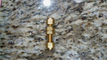 Load image into Gallery viewer, SWAGELOK B-400-61, 1/4" TUBE BULKHEAD UNION LOT-2- FREE SHIPPING
