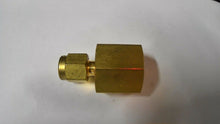 Load image into Gallery viewer, SWAGELOK B-200-7-4 BRASS CONNECTOR TUBE FITTING 1/4&quot; X 1/8&quot; FEMALE NPT-FREE SHIP
