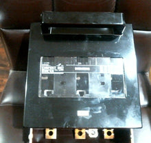 Load image into Gallery viewer, SIEMENS 3NP53 60-0CA10 FUSE SWITCH DISCONNECTOR -FREE SHIPPING
