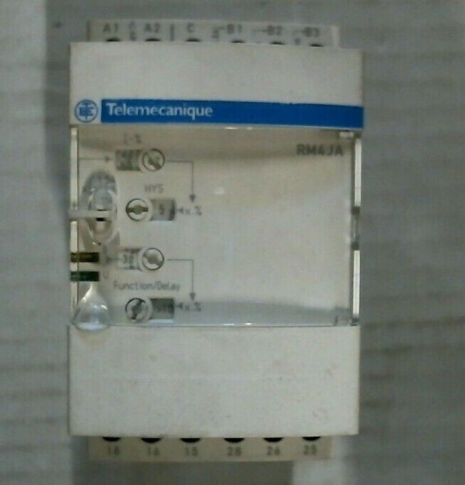 TELEMECANIQUE RM4JA32MW CURRENT RELAY 3/15A 24/250V -FREE SHIPPING