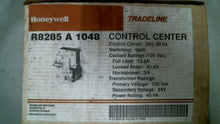 Load image into Gallery viewer, HONEYWELL R8285A1048 CONTROL CENTER 120VAC 60HZ -FREE SHIPPING
