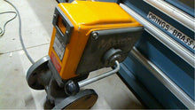 Load image into Gallery viewer, Maxon Nat Gas Valve 115V  4" FF 808 CP 1 40 PSI FREE SHIPPING
