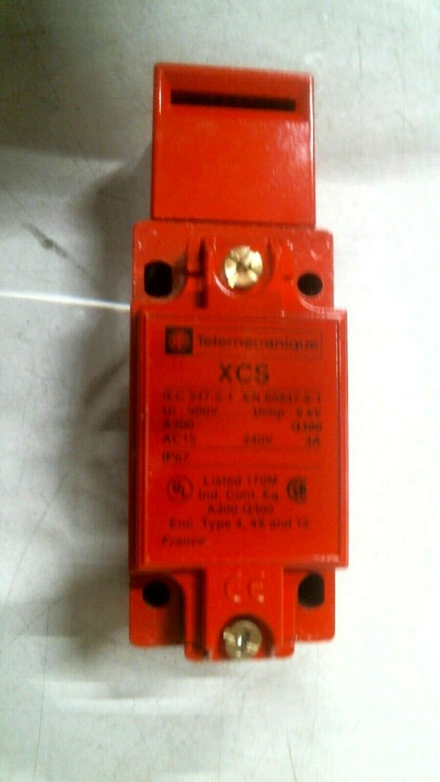 TELEMECANIQUE XCS-A703 RED SAFETY INTERLOCK SWITCH 240V 3A -FREE SHIPPING