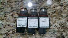 Load image into Gallery viewer, ALLEN BRADLEY 800MR-QTL24 SER. D, RED, GREEN, WHITE PILOT LOT-3 - FREE SHIPPING
